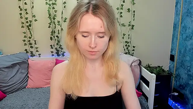 Snapshot of _adel_brooks_ chatting on February 18, 2025, 6:26 pm  adel brooks  online show from February 18, 2025, 6:26 pm