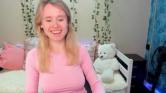 Snapshot of _adel_brooks_ chatting on March 10, 2025, 9:51 pm  adel brooks  online show from March 10, 2025, 9:51 pm