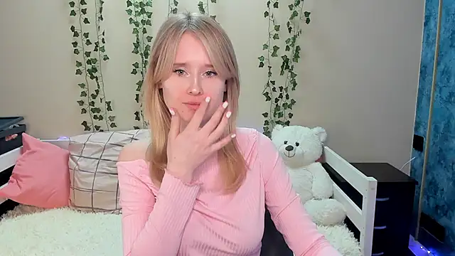 Snapshot of _adel_brooks_ chatting on March 11, 2025, 6:30 pm  adel brooks  online show from March 11, 2025, 6:30 pm