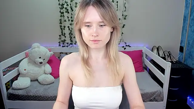 Snapshot of _adel_brooks_ chatting on October 21, 2025, 6:30 pm  adel brooks  online show from October 21, 2025, 6:30 pm