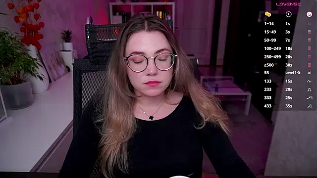 RemyCute online show from April 30, 2026, 8:57 pm