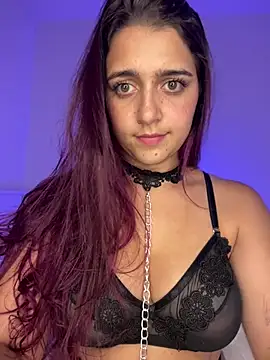 Snapshot of Alicia_Ruiz chatting on March 9, 2025, 12:00 am Alicia Ruiz online show from March 9, 2025, 12:00 am