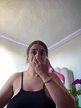 Alicia Ruiz online show from July 29, 2026, 8:07 pm