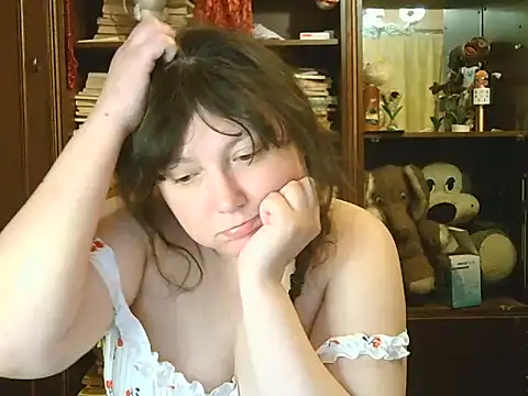 CarrieQPeach online show from May 14, 2026, 7:53 pm