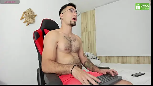 Snapshot of lil_faker420 chatting on January 8, 2025, 11:52 pm lil faker420 online show from January 8, 2025, 11:52 pm