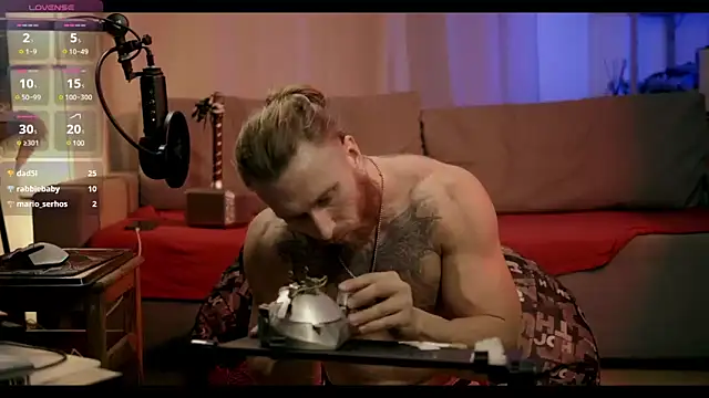 Snapshot of rusbigpaul chatting on January 18, 2025, 9:55 pm rusbigpaul online show from January 18, 2025, 9:55 pm