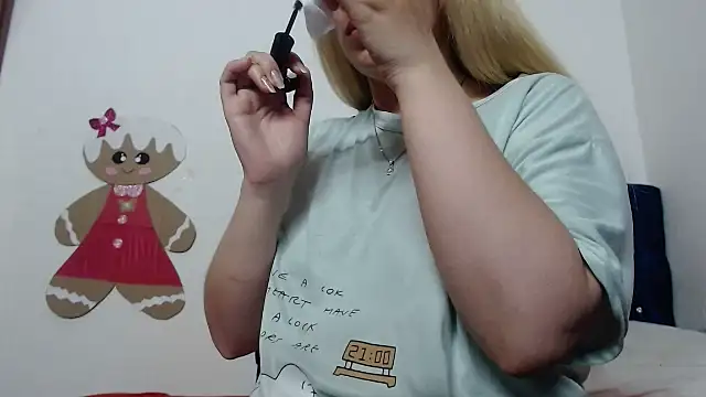 69liamilk69 online show from October 5, 2025, 8:34 am