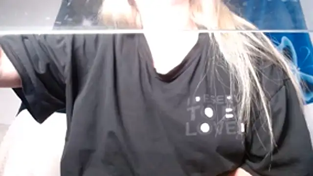 69liamilk69 online show from July 24, 2026, 6:33 am