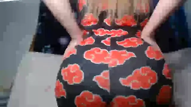 69liamilk69 online show from August 3, 2026, 4:11 am