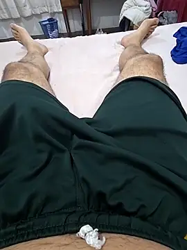 maximoveridio8801 online show from April 11, 2026, 3:44 am