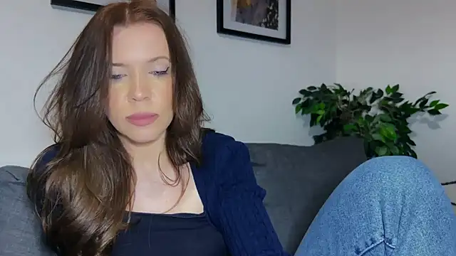 Aithne online show from February 21, 2025, 6:48 pm