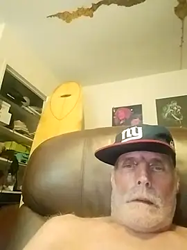 ColdVisitor online show from December 4, 2024, 5:38 am