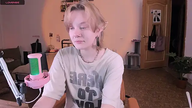 Snapshot of cyber_whore_ chatting on March 26, 2026, 4:56 pm cyber whore online show from March 26, 2026, 4:56 pm