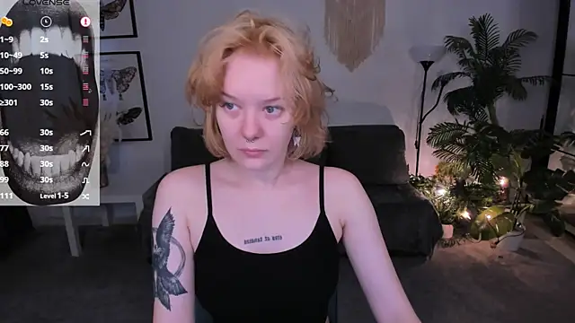 Snapshot of cyber_whore_ chatting on April 19, 2026, 6:02 am cyber whore online show from April 19, 2026, 6:02 am