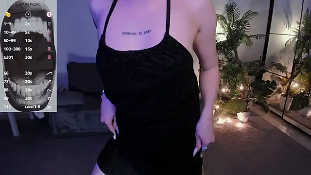 Snapshot of cyber_whore_ chatting on April 21, 2026, 1:42 am cyber whore online show from April 21, 2026, 1:42 am