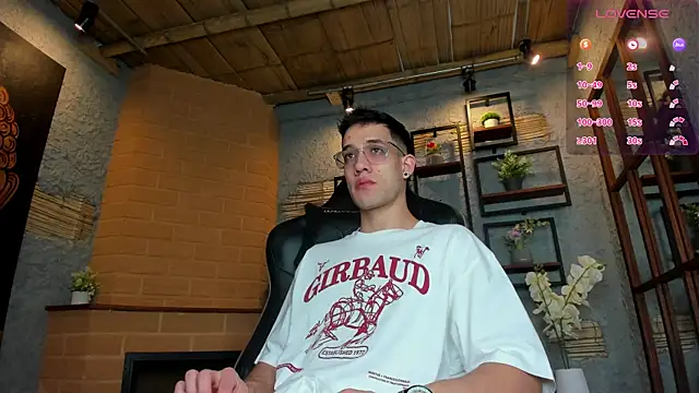 alexgiraldo  online show from January 26, 2025, 11:17 am