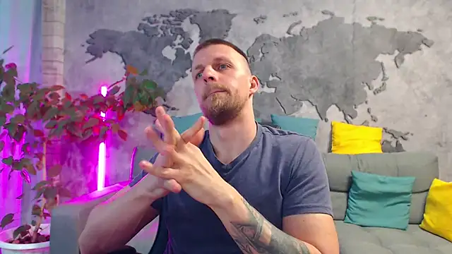 VikingChrisss online show from June 17, 2026, 10:28 am