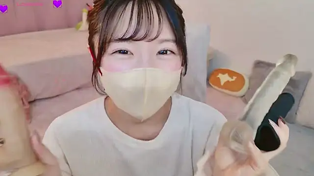 anchan  online show from March 5, 2026, 2:13 pm