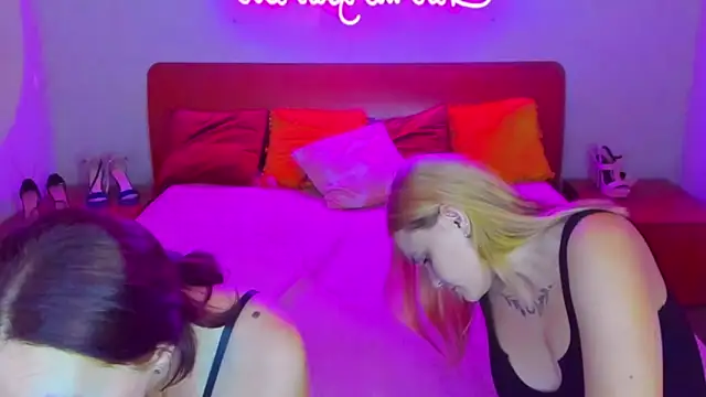 MagicEyess online show from December 15, 2024, 2:05 pm
