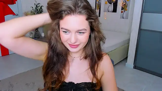 Snapshot of MiracleCurly chatting on February 5, 2025, 1:11 pm MiracleCurly online show from February 5, 2025, 1:11 pm