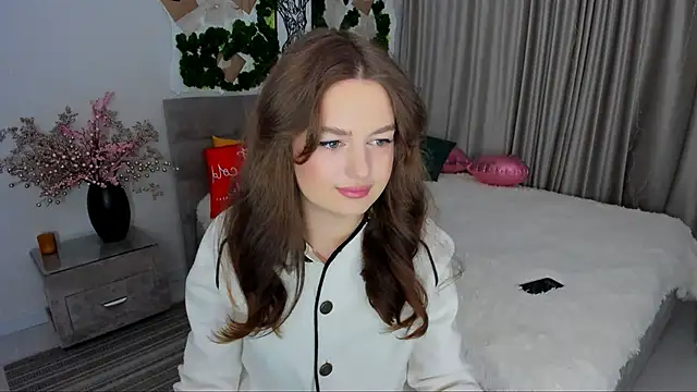 Snapshot of MiracleCurly chatting on March 22, 2025, 4:04 pm MiracleCurly online show from March 22, 2025, 4:04 pm