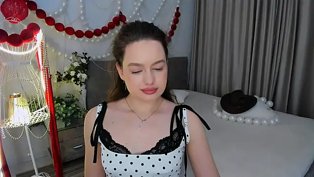 MiracleCurly online show from March 22, 2026, 10:07 am