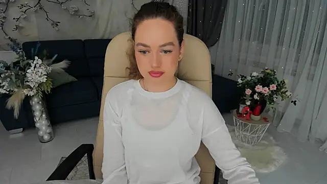 MiracleCurly online show from April 21, 2026, 6:01 pm