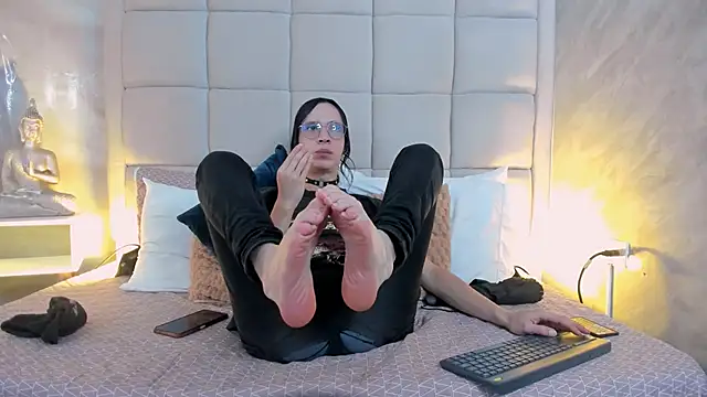 Hecatee 77 online show from October 2, 2025, 7:43 pm