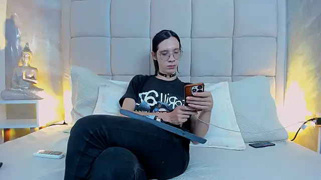 Hecatee 77 online show from October 21, 2025, 7:47 pm