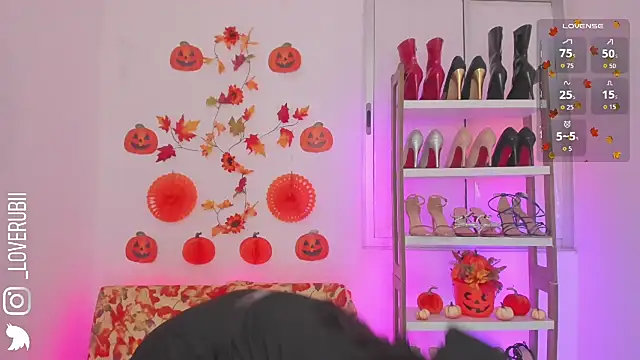 loverubii online show from October 30, 2025, 9:11 am