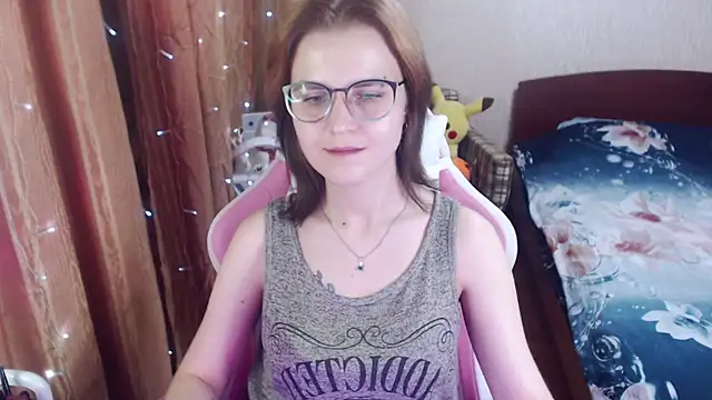 MissBrightShine online show from December 28, 2024, 1:08 am