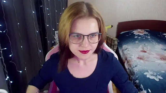 MissBrightShine online show from January 8, 2025, 12:58 pm