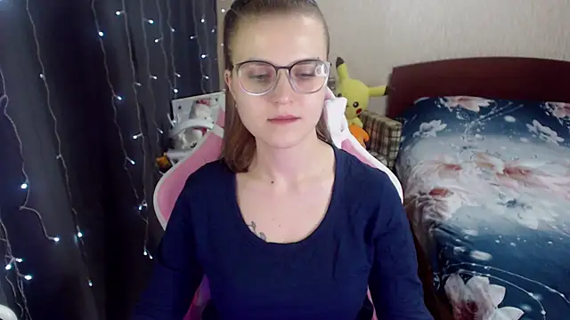 MissBrightShine online show from January 10, 2025, 3:37 pm