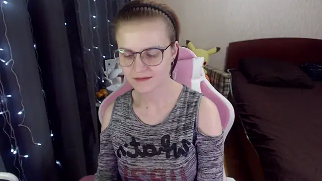 MissBrightShine online show from January 14, 2025, 4:18 pm