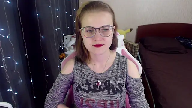 MissBrightShine online show from January 15, 2025, 9:45 am
