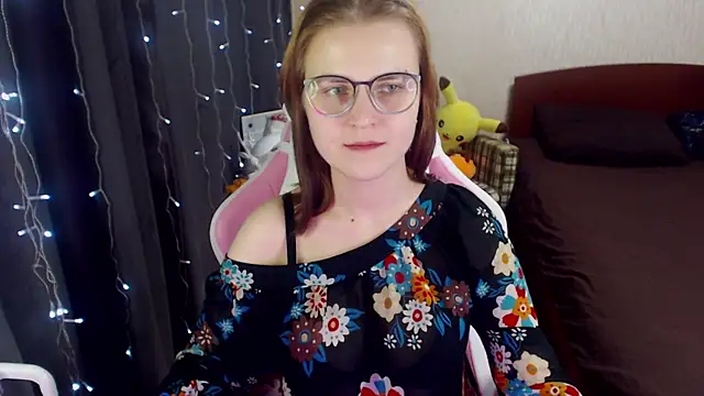 MissBrightShine online show from January 21, 2025, 1:11 pm