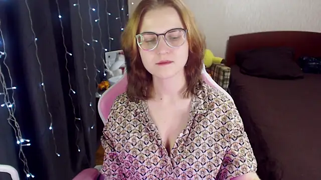 MissBrightShine online show from January 24, 2025, 12:31 pm