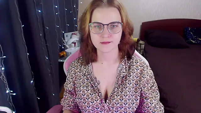 MissBrightShine online show from January 28, 2025, 10:12 am