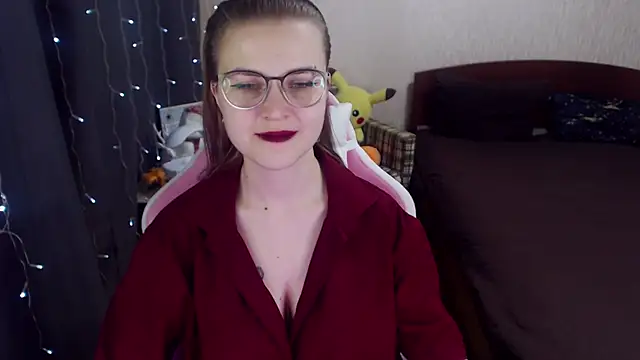 MissBrightShine online show from February 14, 2025, 12:47 pm