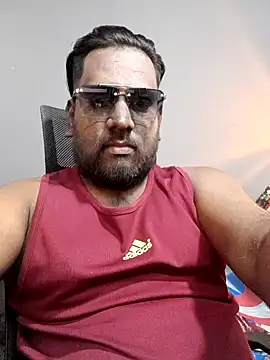 Rayansmith  online show from February 1, 2025, 9:40 pm