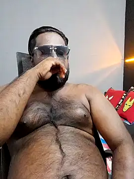Rayansmith  online show from February 11, 2025, 1:41 am