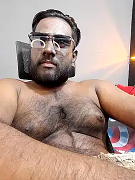 Rayansmith  online show from February 11, 2025, 4:44 am