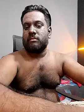 Rayansmith  online show from February 12, 2025, 1:48 pm