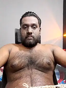 Rayansmith  online show from February 12, 2025, 10:37 pm