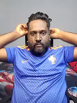 Snapshot of Rayansmith_ chatting on September 19, 2025, 11:05 pm Rayansmith  online show from September 19, 2025, 11:05 pm