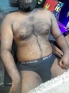 Snapshot of Rayansmith_ chatting on October 2, 2025, 1:29 pm Rayansmith  online show from October 2, 2025, 1:29 pm