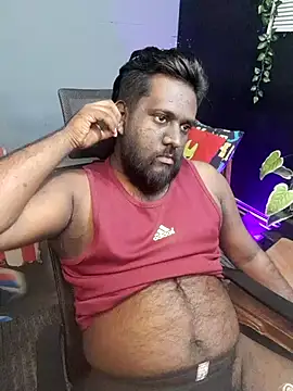 Snapshot of Rayansmith_ chatting on October 5, 2025, 11:24 pm Rayansmith  online show from October 5, 2025, 11:24 pm