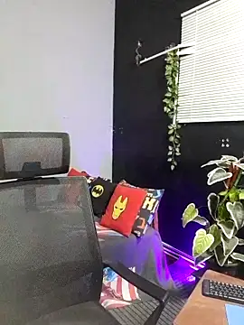 Snapshot of Rayansmith_ chatting on October 10, 2025, 12:59 pm Rayansmith  online show from October 10, 2025, 12:59 pm