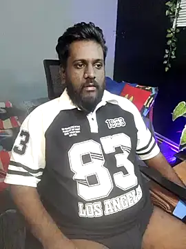 Snapshot of Rayansmith_ chatting on October 13, 2025, 9:26 pm Rayansmith  online show from October 13, 2025, 9:26 pm