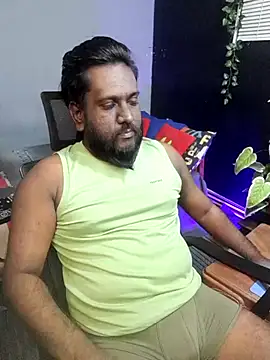 Snapshot of Rayansmith_ chatting on October 14, 2025, 9:59 pm Rayansmith  online show from October 14, 2025, 9:59 pm